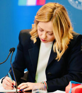 Giorgia Meloni lettera Schlein
